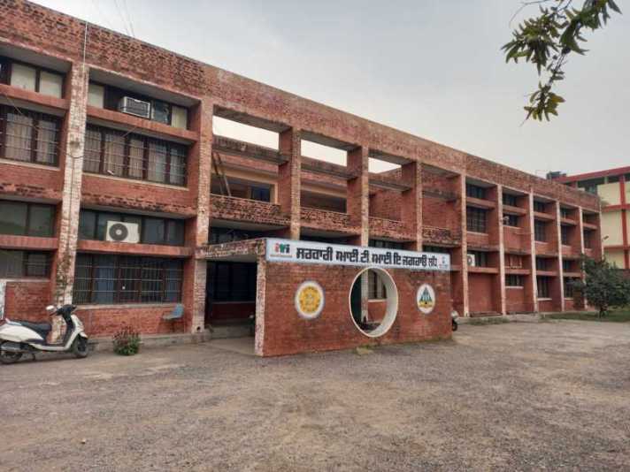 WOMEN JAGRAON LUDHIANA